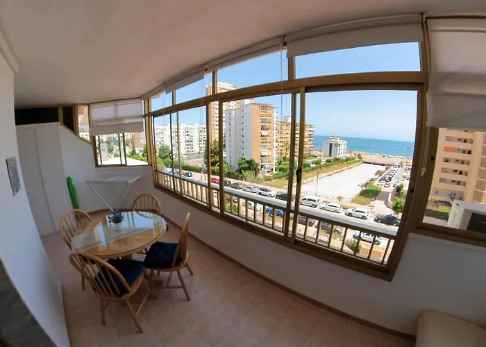 Poseidon Frente A La Playa *