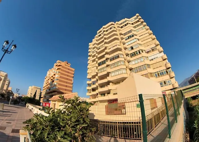 Poseidon Frente A La Playa דירה *