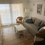 Poseidon Frente A La Playa Апартаменти