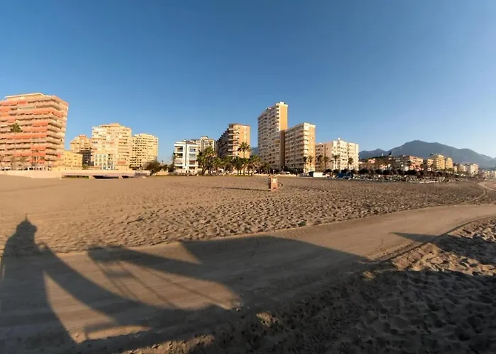 Poseidon Frente A La Playa *