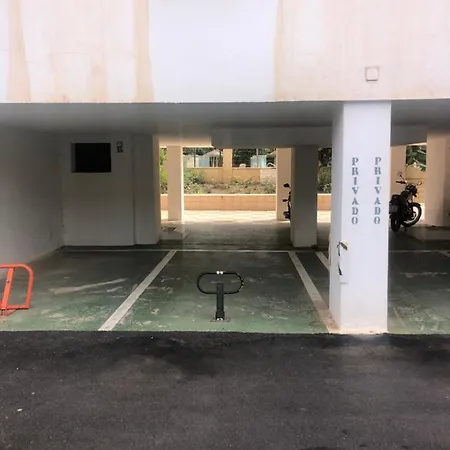 Poseidon Frente A La Playa